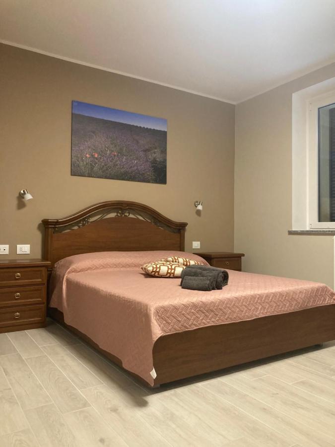 Il Cortile Di Greta Bed & Breakfast Lu (Piedmont) Екстериор снимка