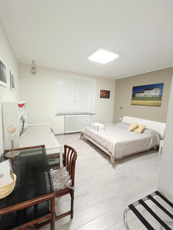 Il Cortile Di Greta Bed & Breakfast Lu (Piedmont) Екстериор снимка