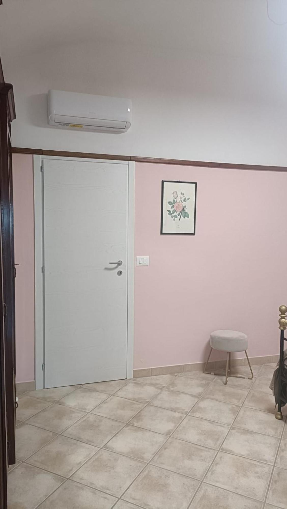 Il Cortile Di Greta Bed & Breakfast Lu (Piedmont) Екстериор снимка